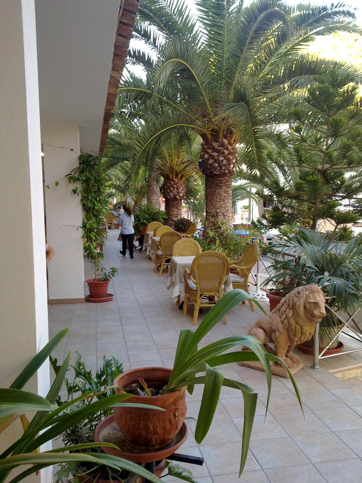 Hostal Leo d'Or Cala D´Or Exterior foto