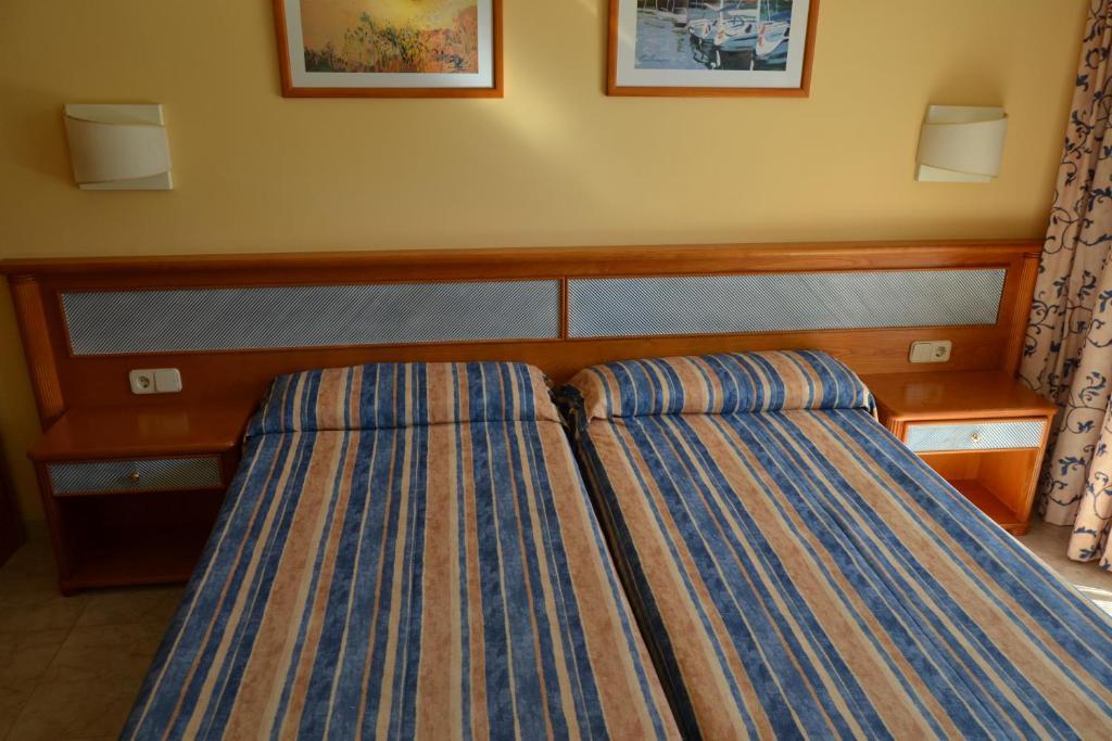 Hostal Leo d'Or Cala D´Or Habitación foto