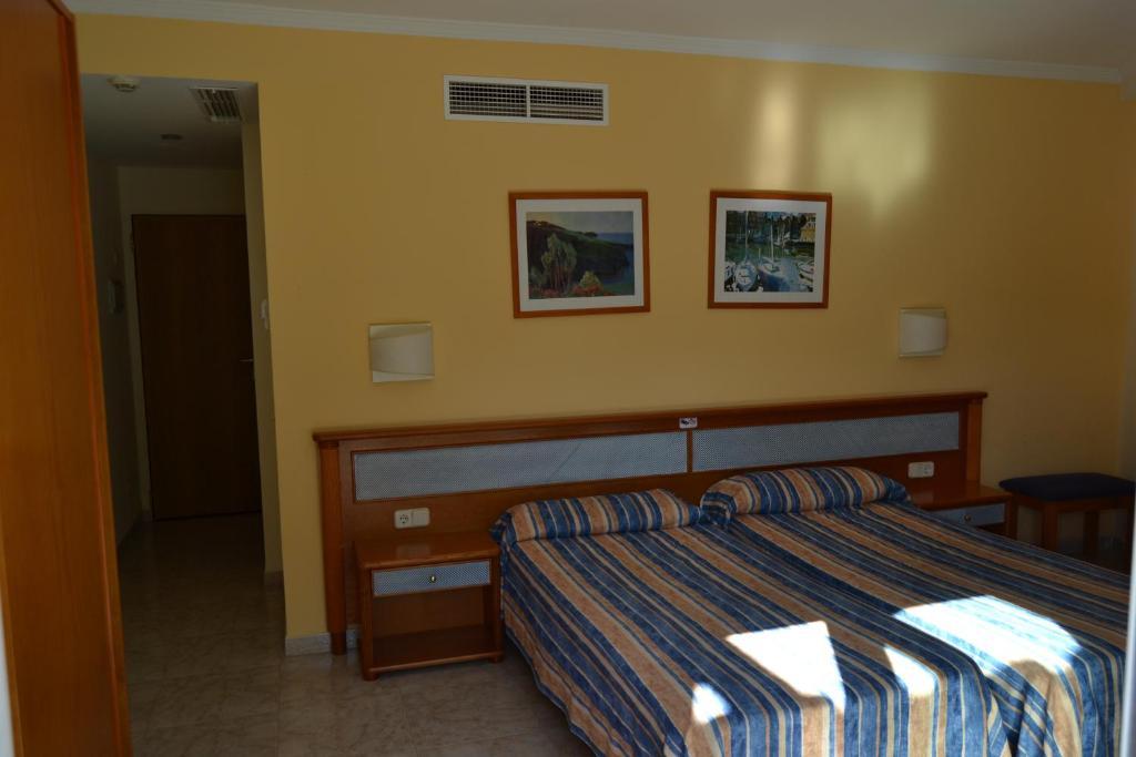 Hostal Leo d'Or Cala D´Or Habitación foto